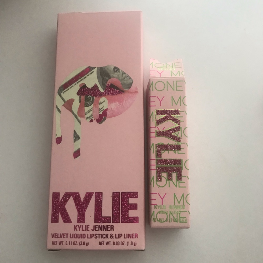 KYLIE BIRTHDAY COLLECTION LIP BUNDLE